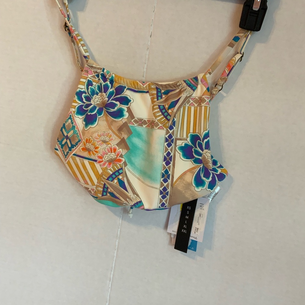 O’Niell Swimsuit Top